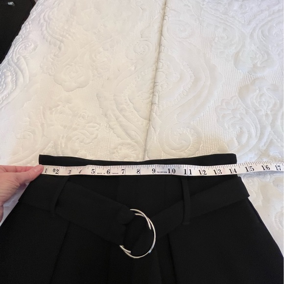 Black wide leg cropped pant - Picture 2 of 3